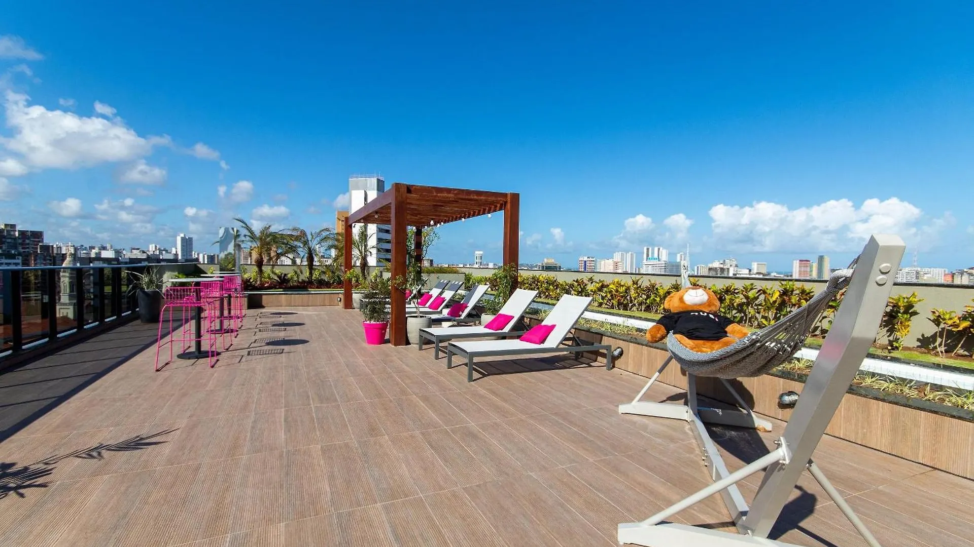 Tolive One #111 - Studio Garden Por Carpediem Recife