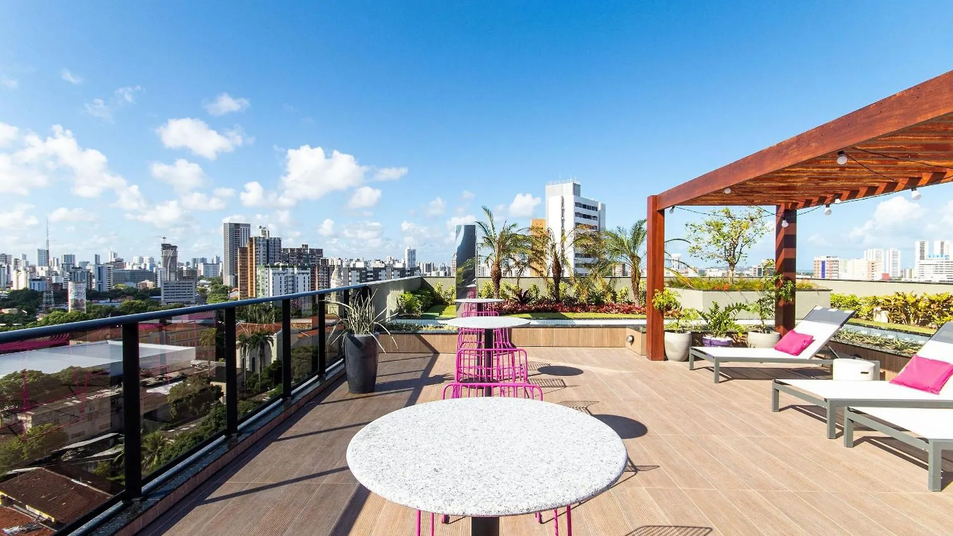 Tolive One #111 - Studio Garden Por Carpediem Recife